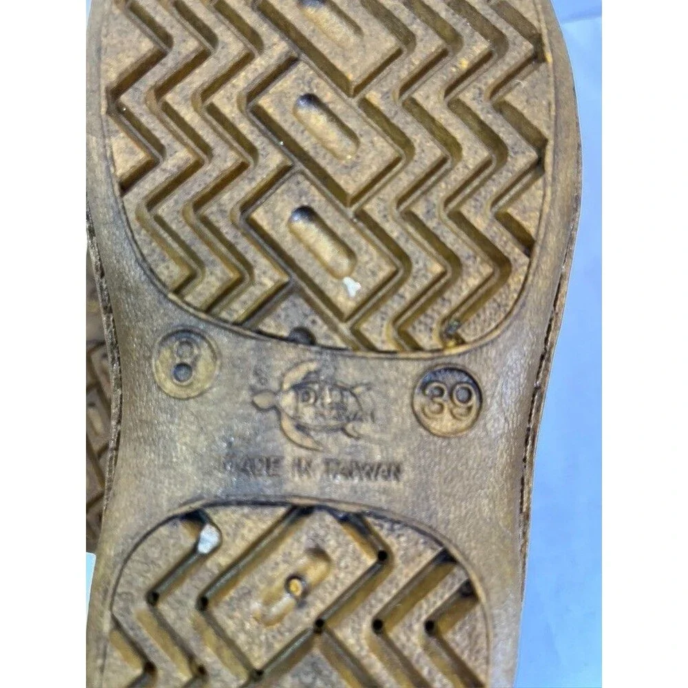 PAli HAWAII WOMENS RUBBER SLIP ON BROWN SANDALS SZ 8 39